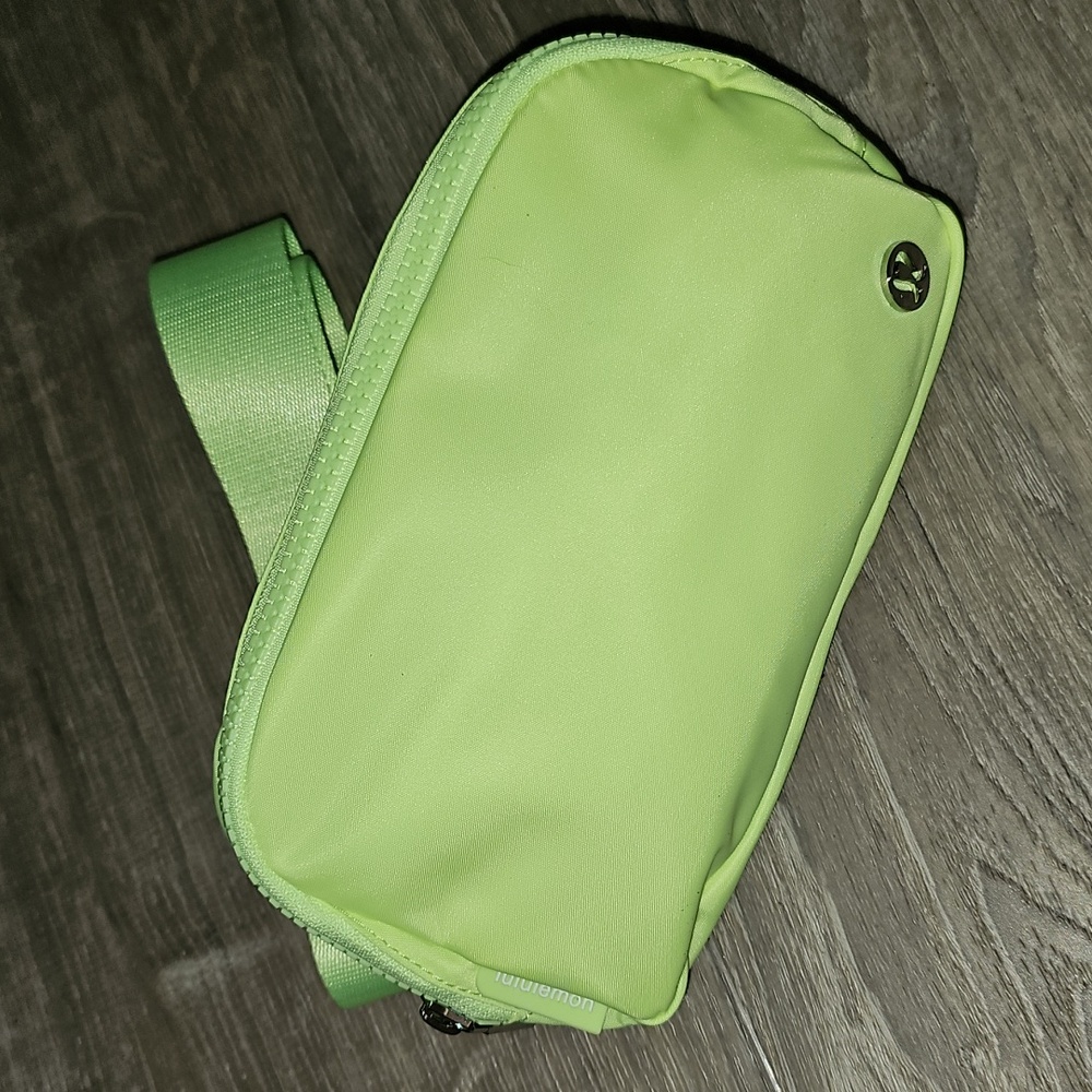 Lululemon Everywhere Belt Bag FADED ZAZ FZAP - Picture 15 of 16